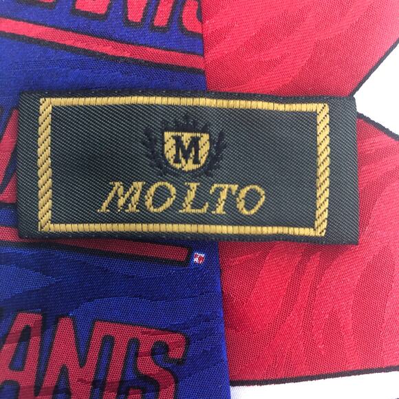 Looney Tunes New York Giants Tie - Picture 6 of 9